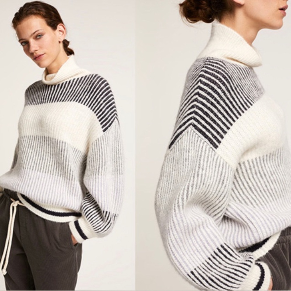 Barefoot Dreams CozyChic Colorblock Pullover Sweater Size L